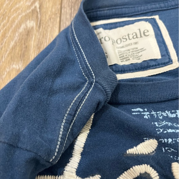 Aeropostale Navy Blue Graphic Tee - Picture 4 of 6